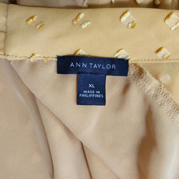Ann Taylor Womens Geo Clip Tie Back Popover Blouse Size XL Mustard Yellow Poly - Picture 7 of 9